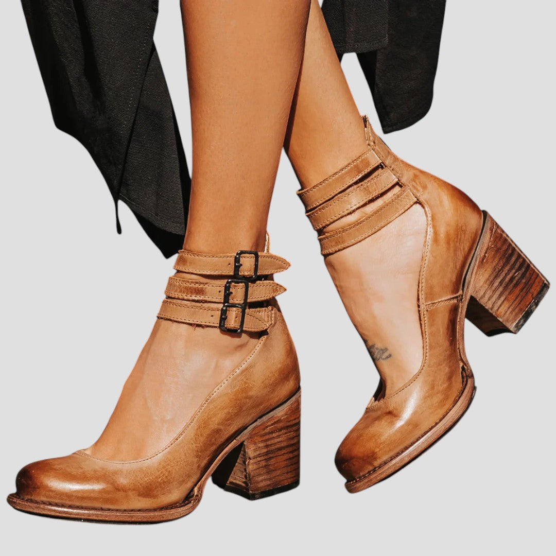 Greta - Elegante Orthopädische Stiefel von Stefanie Berlin