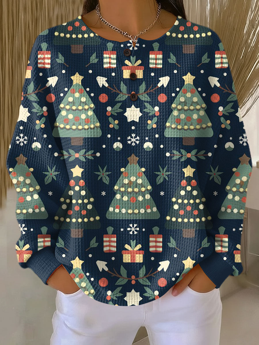 Susanne | Weihnachtspullover in Waffelstrick mit Tannen auf Marineblau | Stefanie Berlin