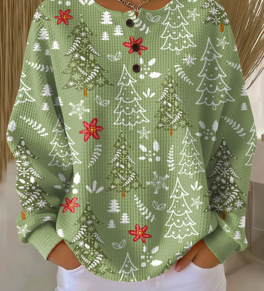 Regina | Weihnachtspullover in Waffelstrick mit grünen Tannen | Stefanie Berlin