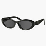 Renate | Minimalistische Sonnenbrillen von Stefanie Berlin