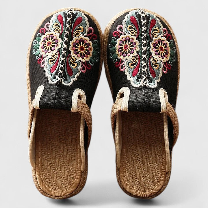Corinna - Bestickte Flache Sandalen - Ansicht 2
