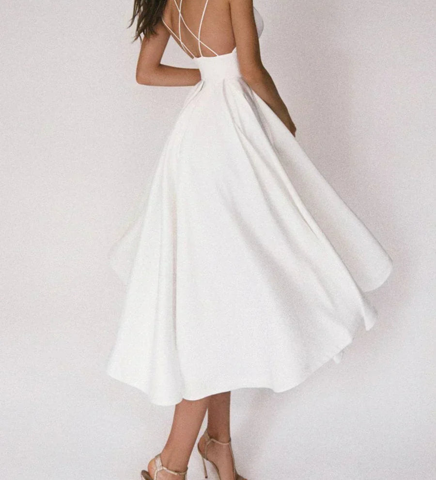 Evelyn - Elegantes Minimalistisches Kleid - Ansicht 2