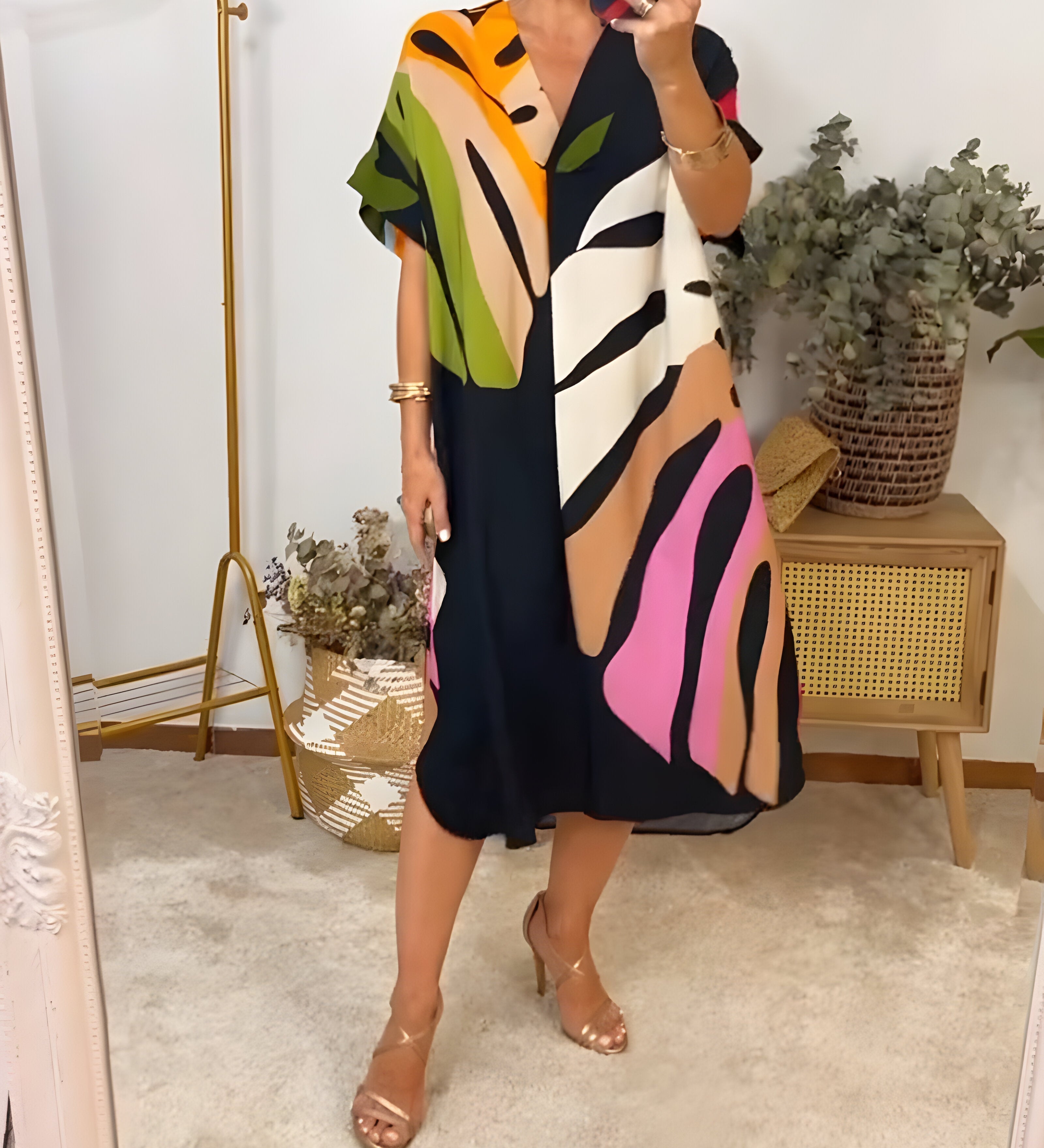Regina - Kleid mit Abstraktem Muster von Stefanie Berlin